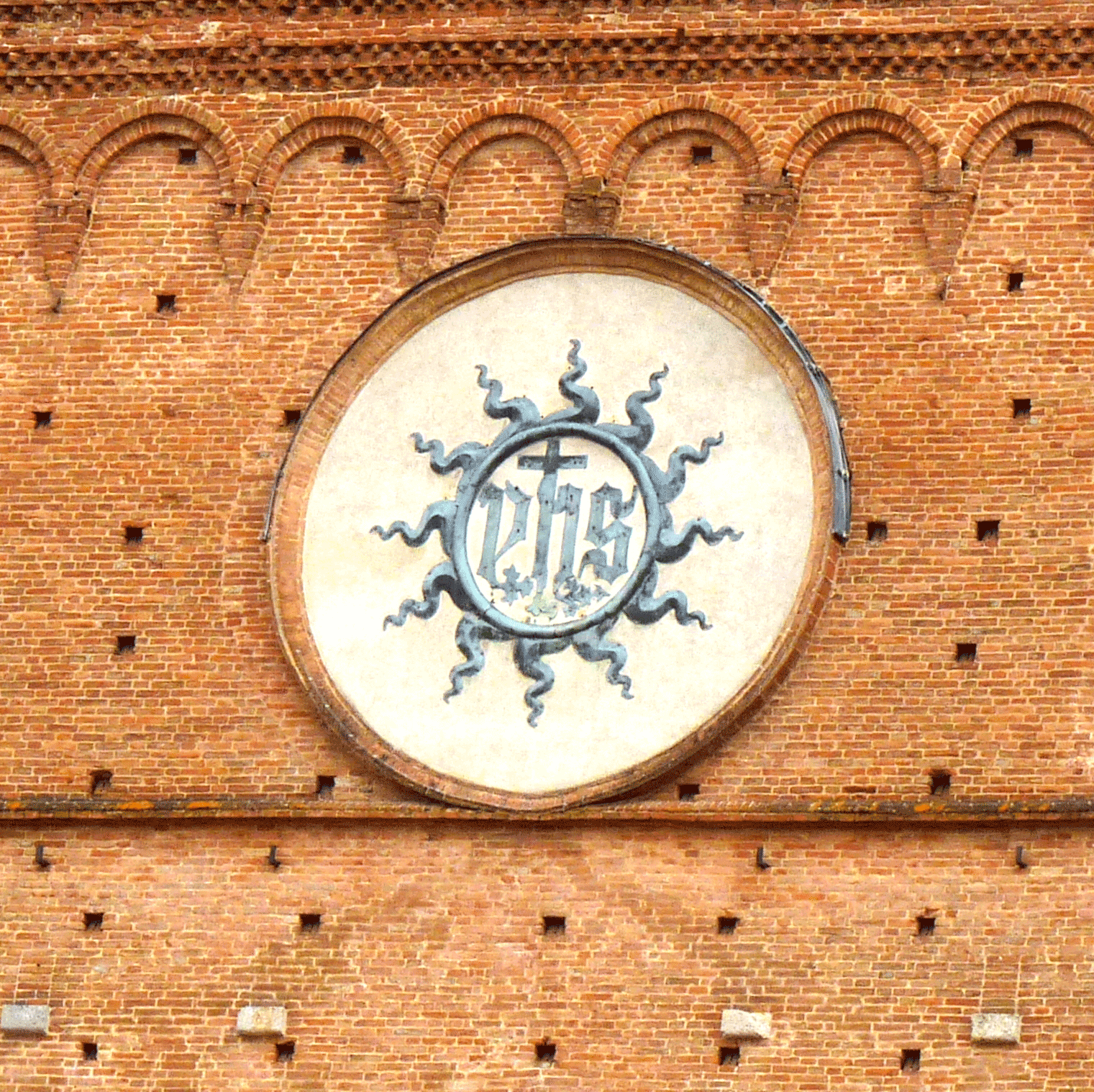 P1130444-001