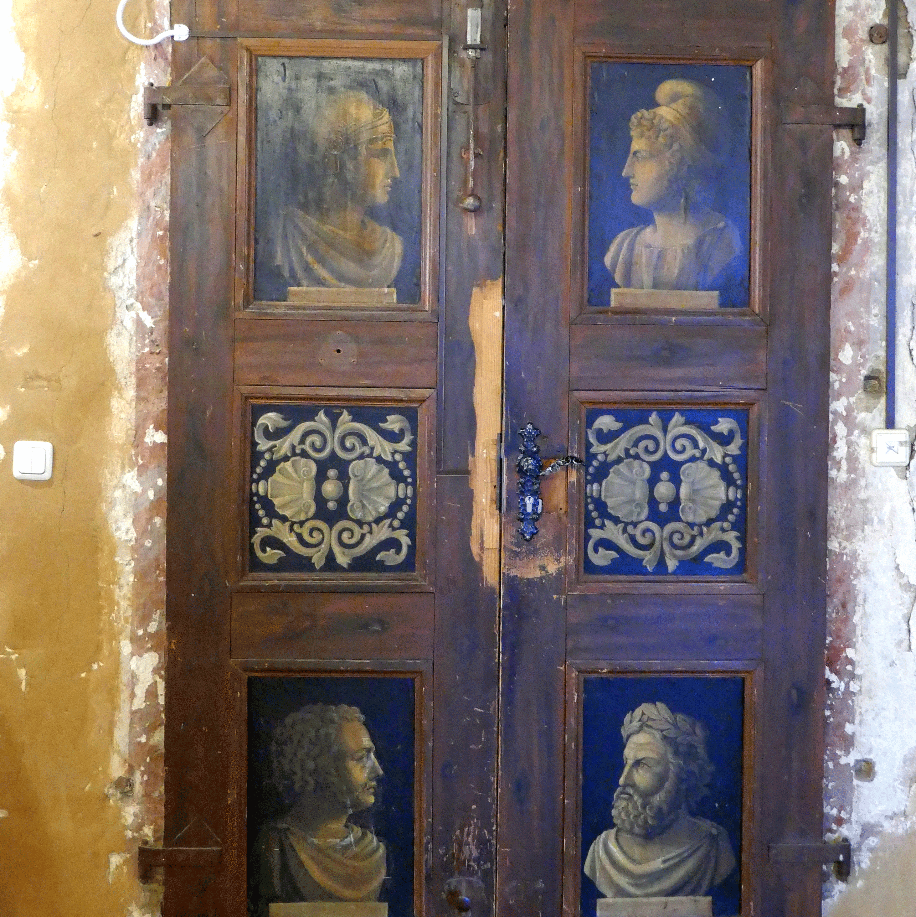 P1130799-001